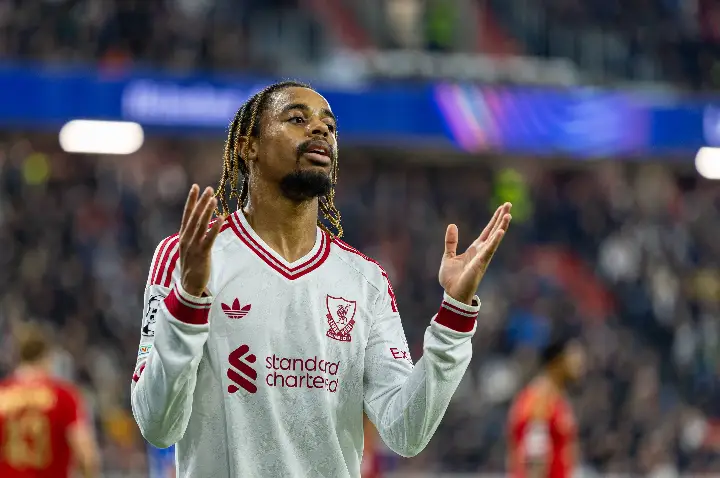 ‘A Premier League é menos tática’: Bradley Barcola fala sobre sua adaptação ao Liverpool