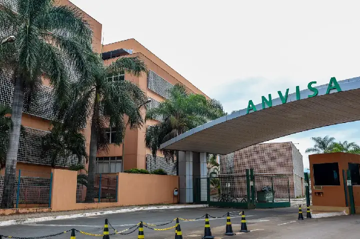 Anvisa alerta risco de deficiência de B6 com uso de carbidopa/levodopa