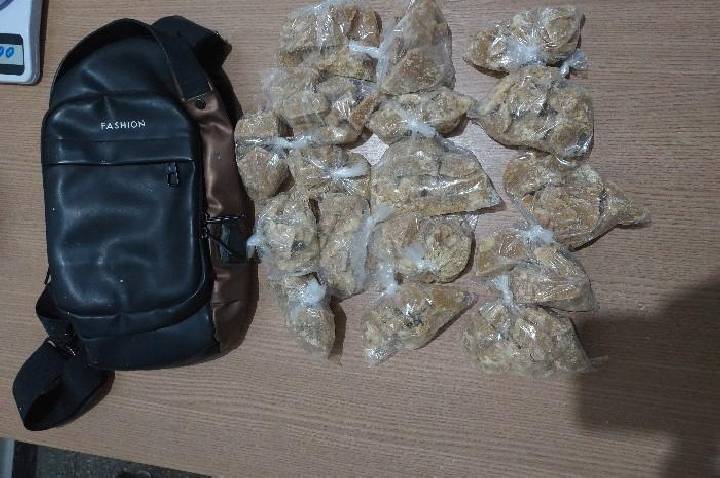 Colorado do Oeste – Força Tática apreende 1,6 kg de crack na BR-435