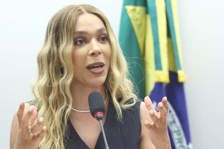 Comissão aprova isenção de imposto para próteses de silicone após mastectomia