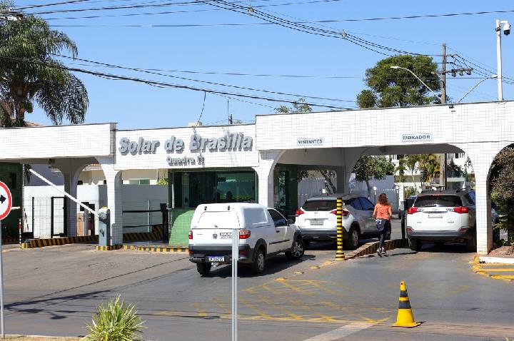 Defesa de Bolsonaro pede a Moraes que prorrogue prisão domiciliar
