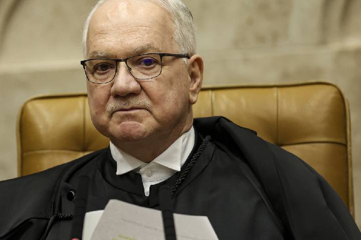 Fachin devolve relatoria do caso do INSS a Mendonça e mantém Master
