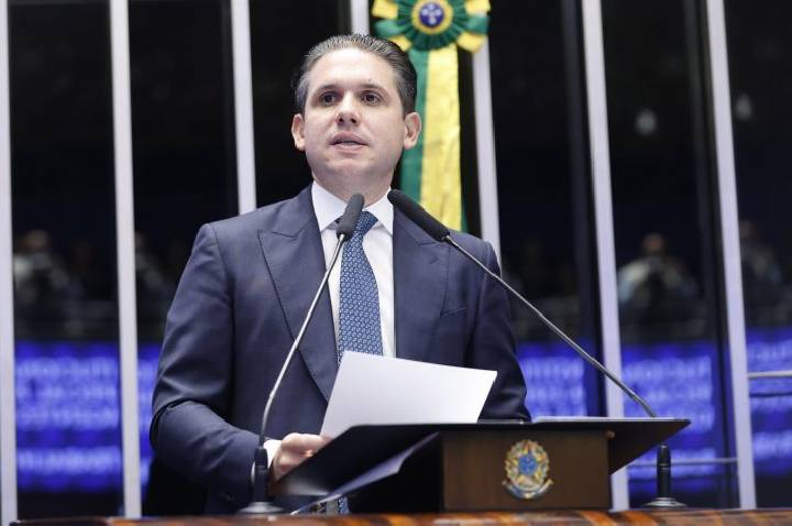 Hugo Motta defende diálogo e respeito entre os Poderes para fortalecer instituições