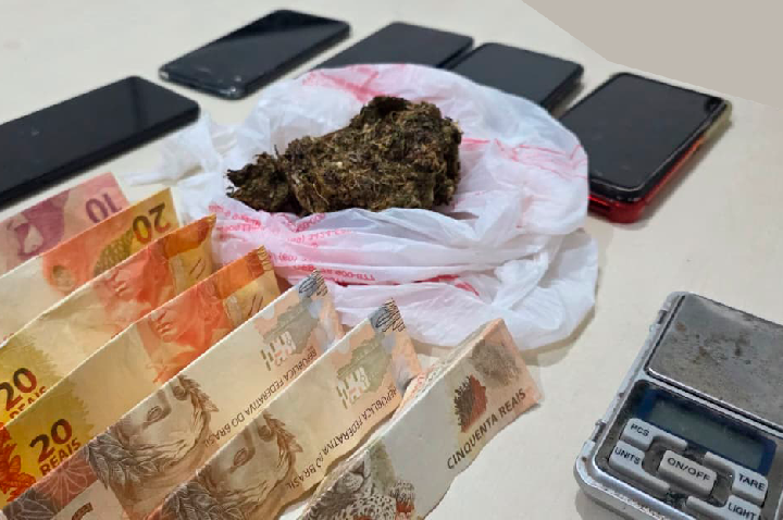 JI-PARANÁ – POLÍCIA MILITAR APREENDE DROGAS E PRENDE SUSPEITO NO BAIRRO JK