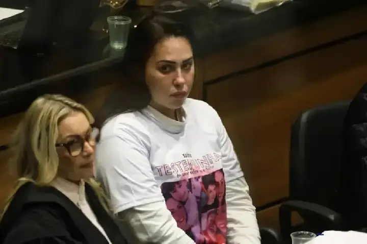 Monique Medeiros se entrega à polícia após STF restabelecer prisão preventiva