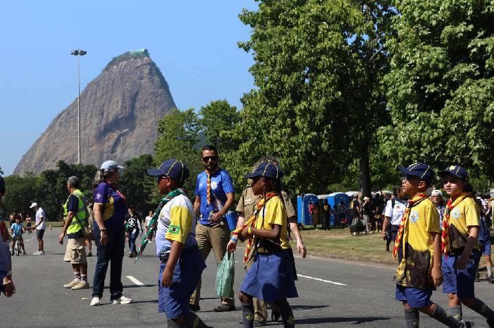 Movimento escoteiro reúne mais de 4 mil pessoas em evento no Rio