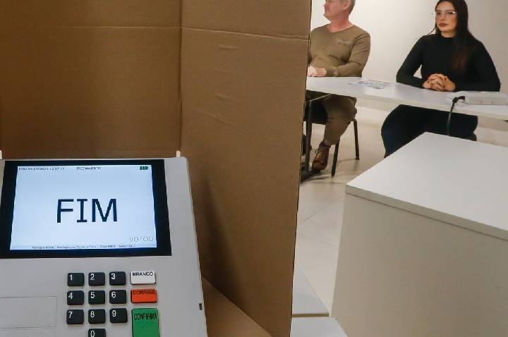 Novas tecnologias levam Justiça Eleitoral a reforçar regras de votação