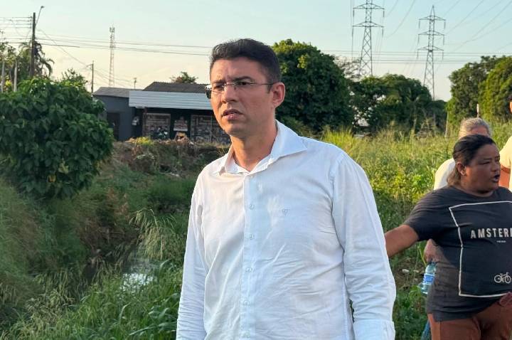 Pedro Geovar cobra providências para limpeza de córrego na Zona Leste de Porto Velho