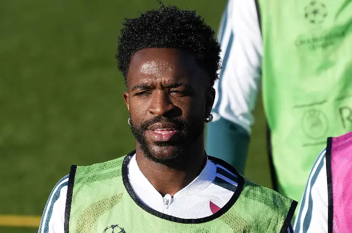 ‘Status não o torna intocável’: O recado de Mourinho para Vinícius Junior no Real Madrid