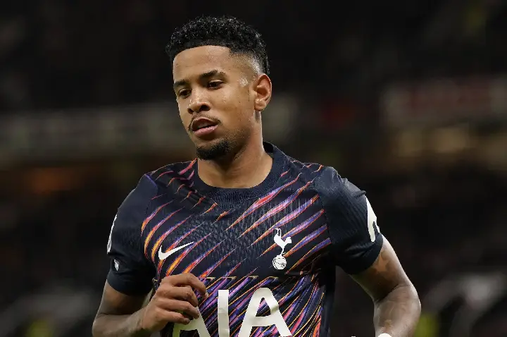 Tottenham perde Savio por semanas, mas ganha reforço após mais de 500 dias