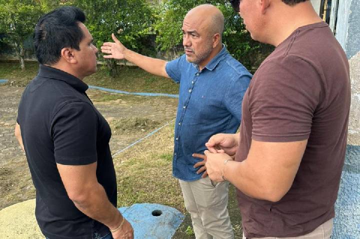 Vereador Edimilson Dourado acompanha trabalhos na Praça João Roque de Lima