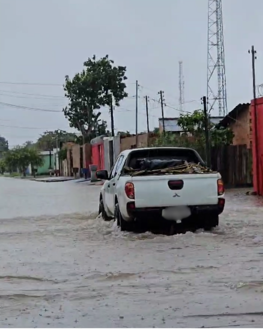 A Cidade virou um rio de problemas e um mar de promessas não cumpridas