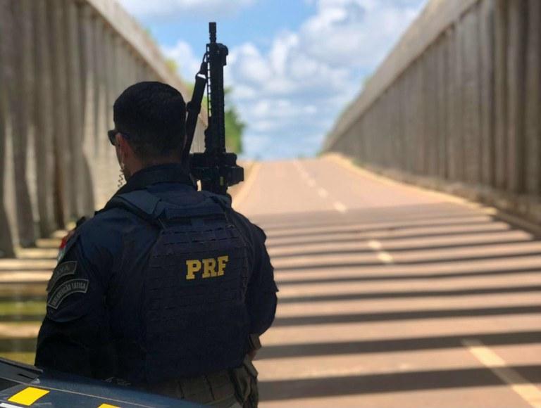 PRF em Rondônia prende homem em flagrante por corrupção ativa em Vilhena