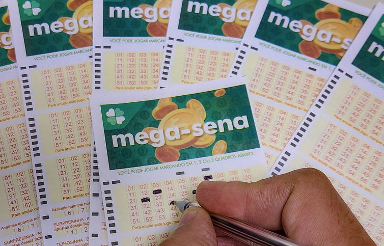 Mega-Sena não tem ganhador e prêmio vai a R$ 40 milhões 