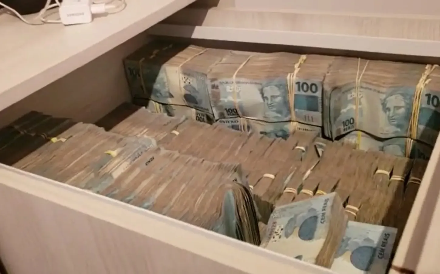 Operação Coringa revela R$ 1 milhão em espécie dentro de supermercado usado como fachada para lavagem de dinheiro