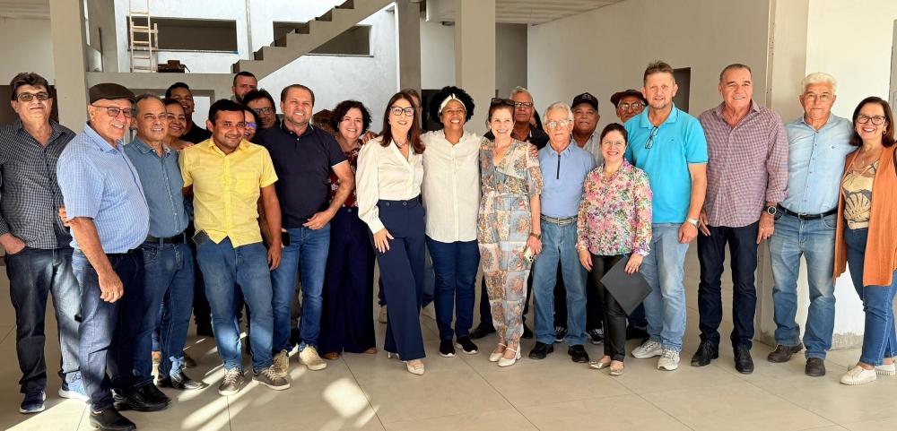 Cirone Deiró diz que apoio de Silvia Cristina será fundamental para equipar Centro de Diagnóstico do Câncer em Cacoal