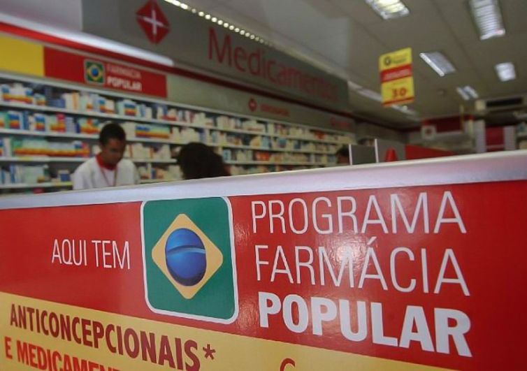 Saúde descredencia mais de 9 mil estabelecimentos do Farmácia Popular