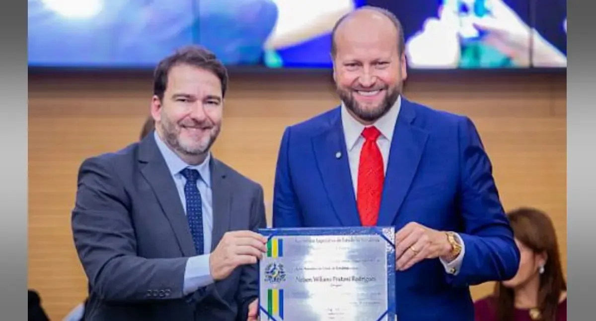 “Sou rondoniense”, diz Nelson Wilians ao receber título da Assembleia