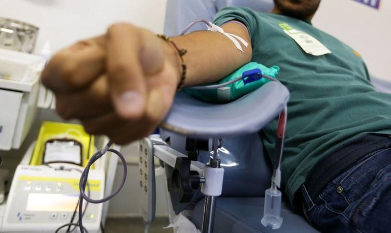 Deputado Delegado Lucas destina R$ 160 mil para minivan que atenderá pacientes renais