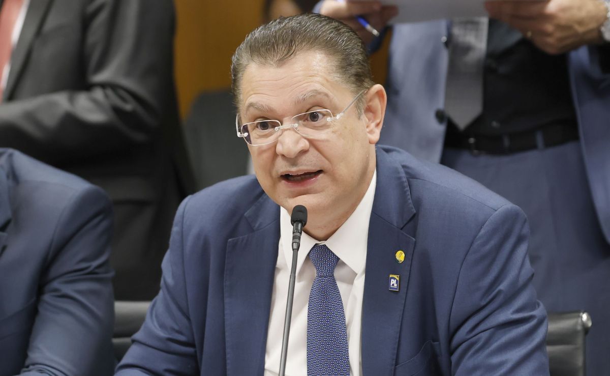 Sóstenes e Hugo Motta ficam à beira de romper relações