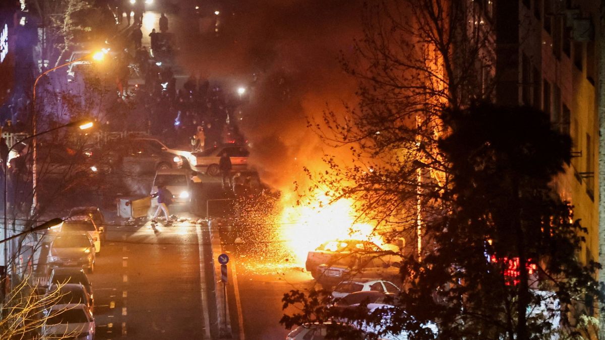 Crescente Vermelho diz que funcionário foi morto no Irã