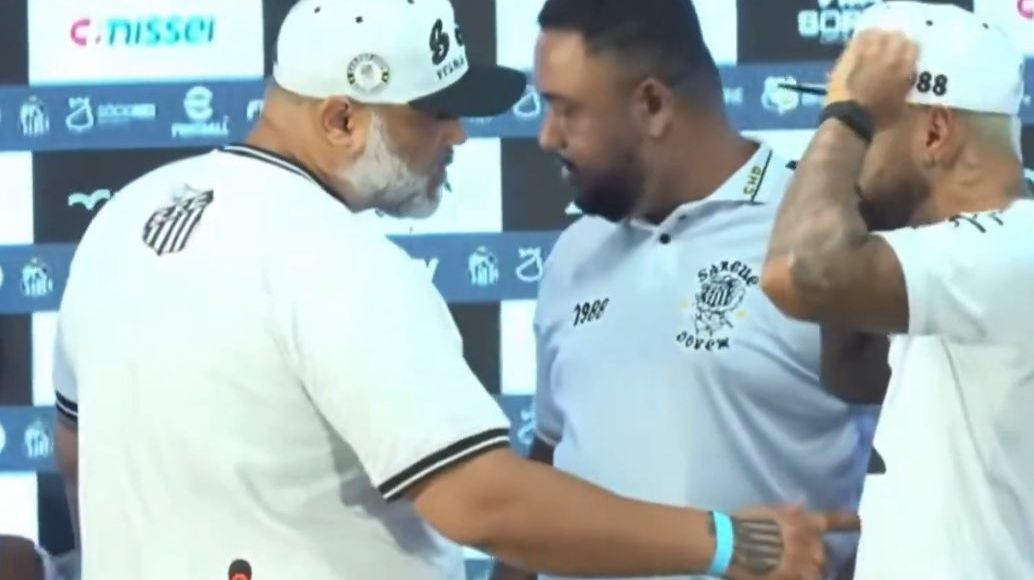 Organizada do Santos exalta enquadro em Gabigol nas redes sociais; veja