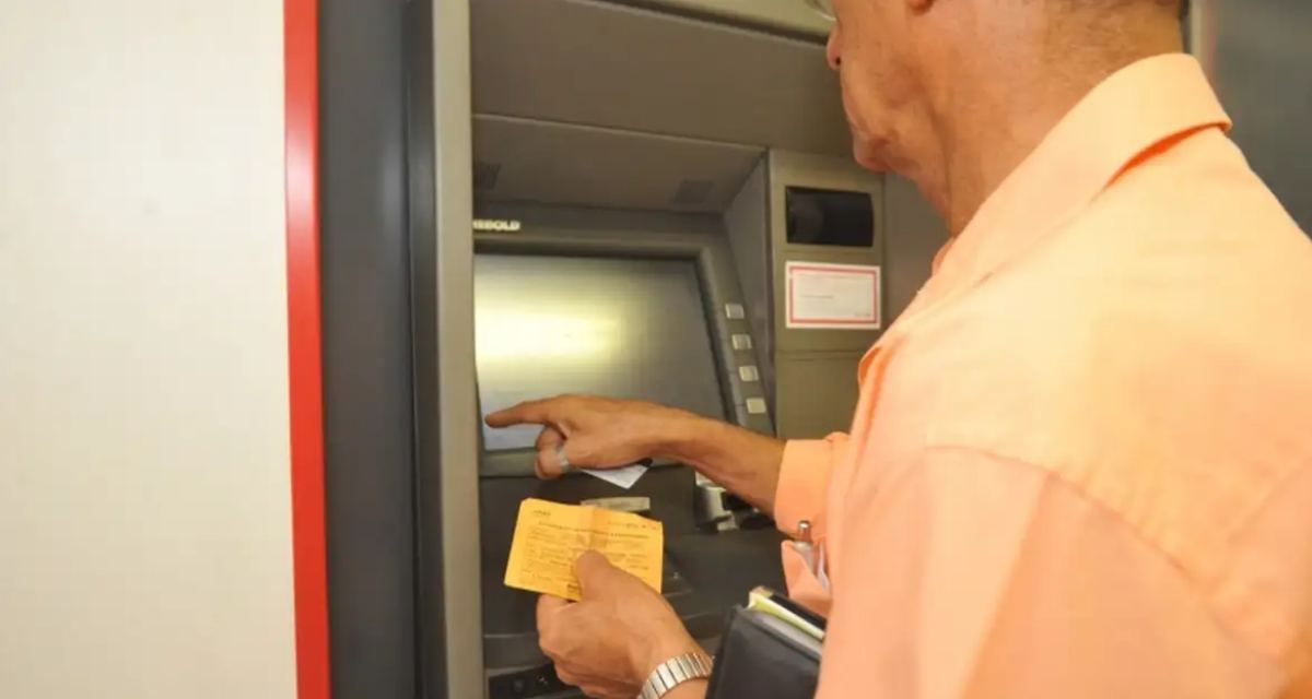 Bancos reabrem nesta quarta-feira a partir do meio-dia