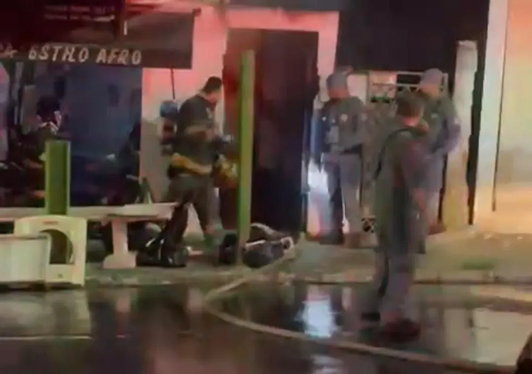 Explosão por vazamento de gás deixa ao menos 10 feridos em São Paulo