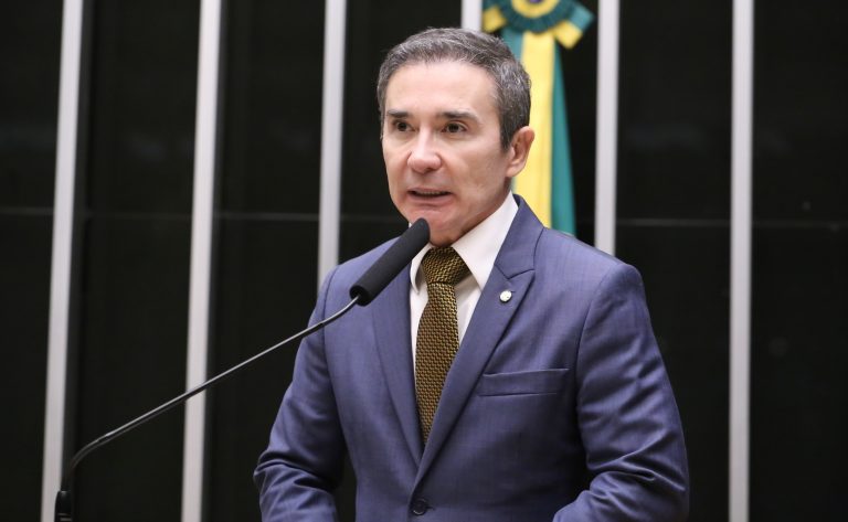 Projeto proíbe prisão especial para acusados de estupro
