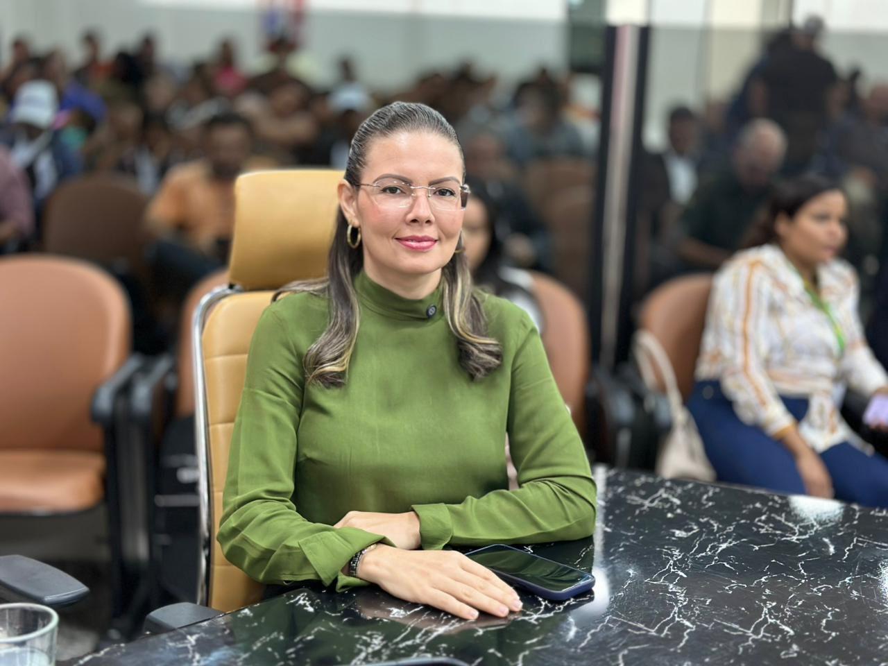 “Salário pago em Porto Velho deve ficar em Porto Velho”: Sofia Andrade apresenta projeto que exige residência de servidores na capital