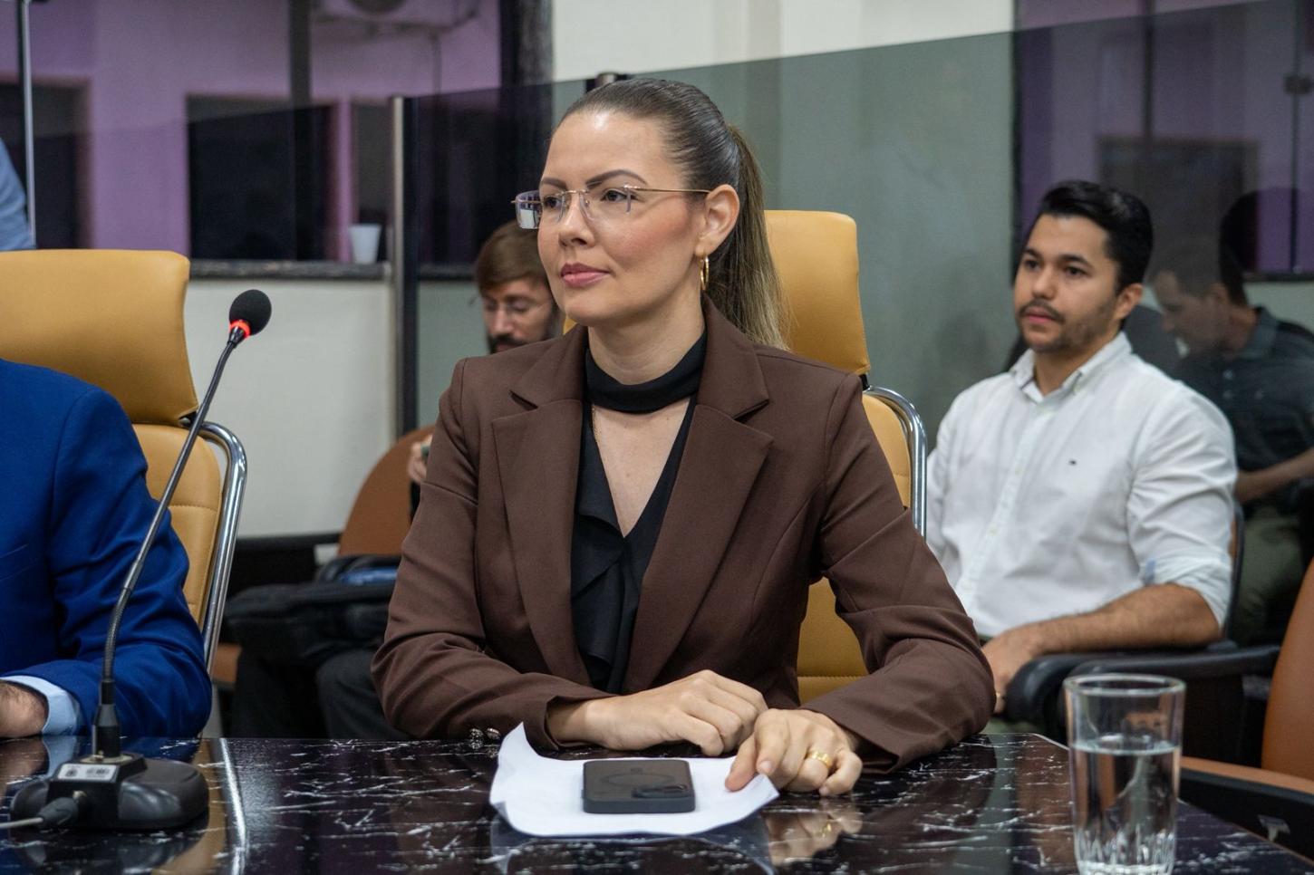 Sofia Andrade faz discurso duro contra violência e diz que Câmara não vai “passar pano” para agressores