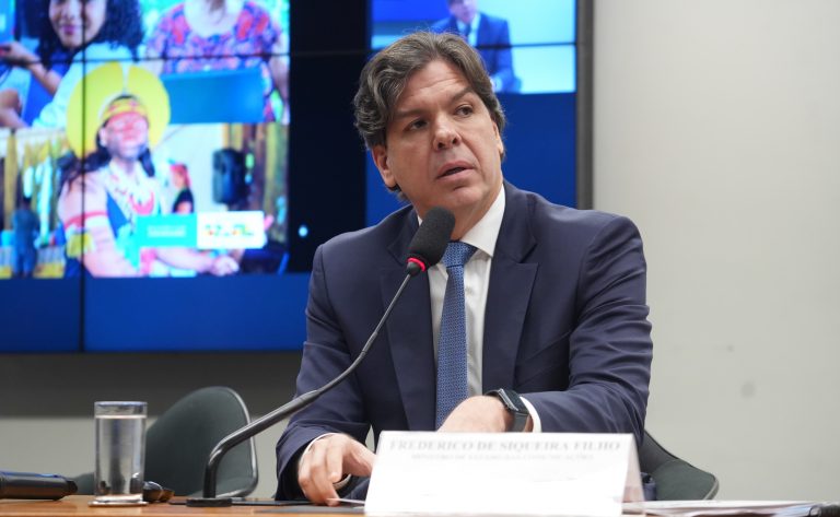 Ministro das Comunicações quer fortalecer infraestrutura e ampliar inclusão digital no país