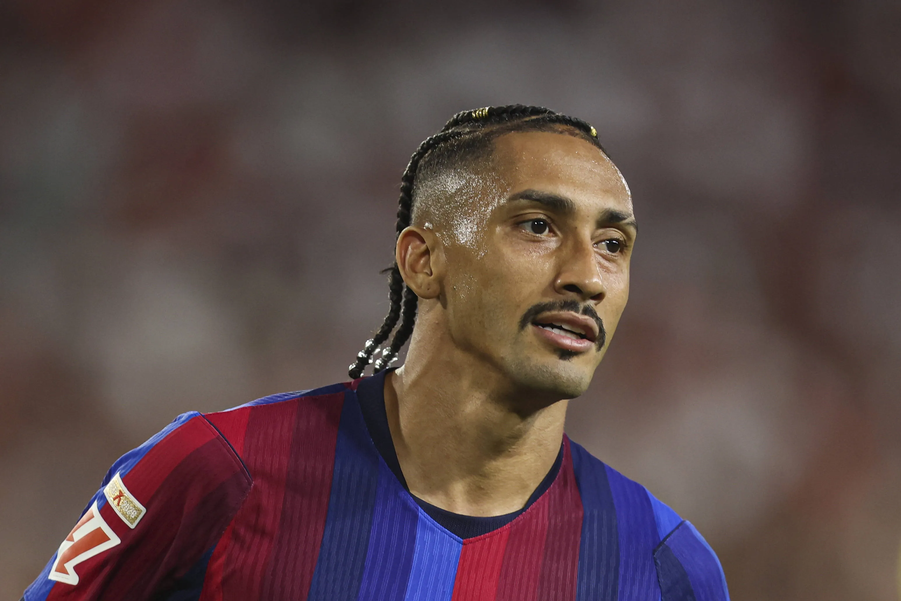 Barcelona define plano para Raphinha após lesão e monitora recuperação do brasileiro