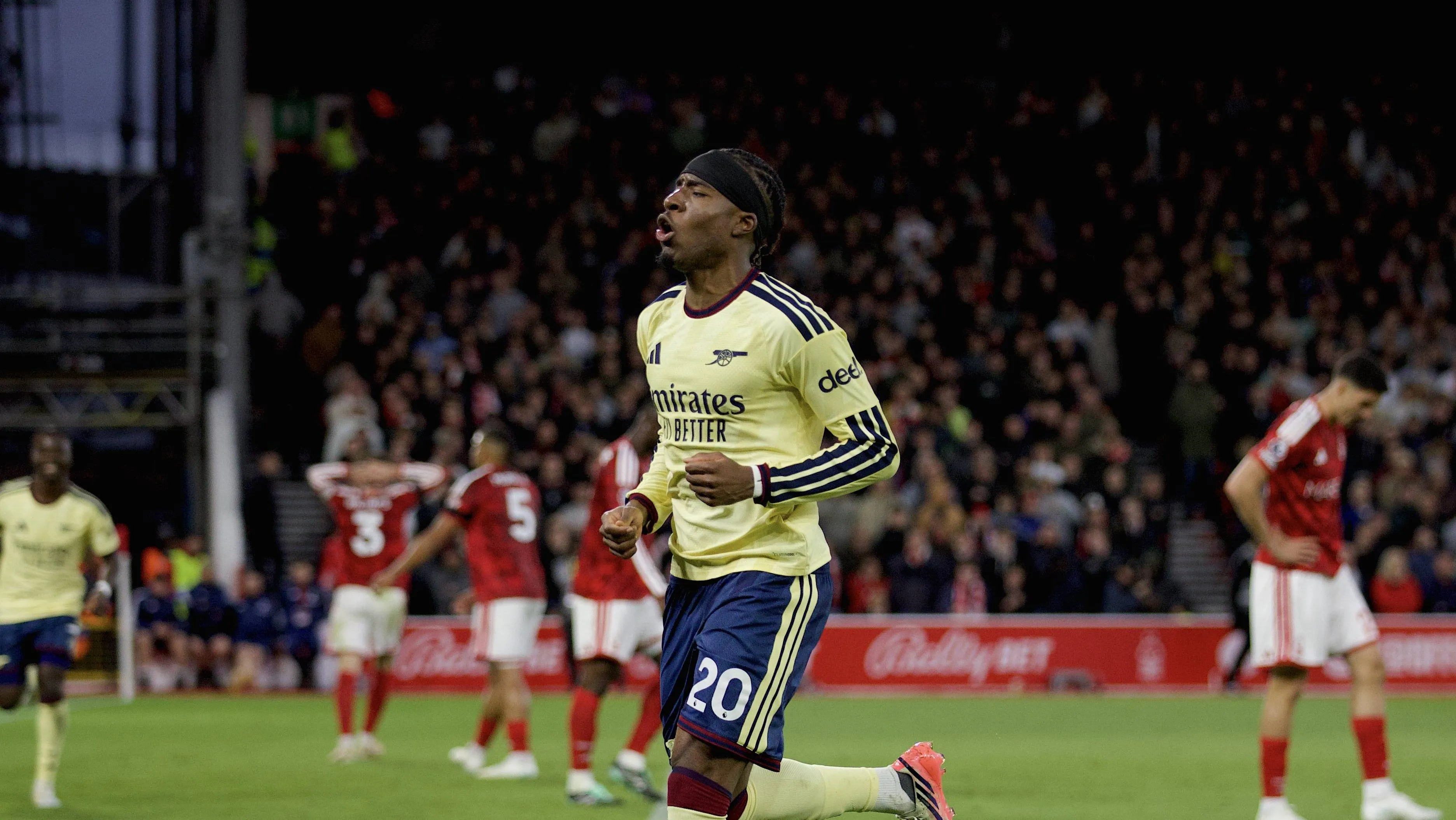 Arsenal sofre mais que o necessário em vitória magra sobre o Forest