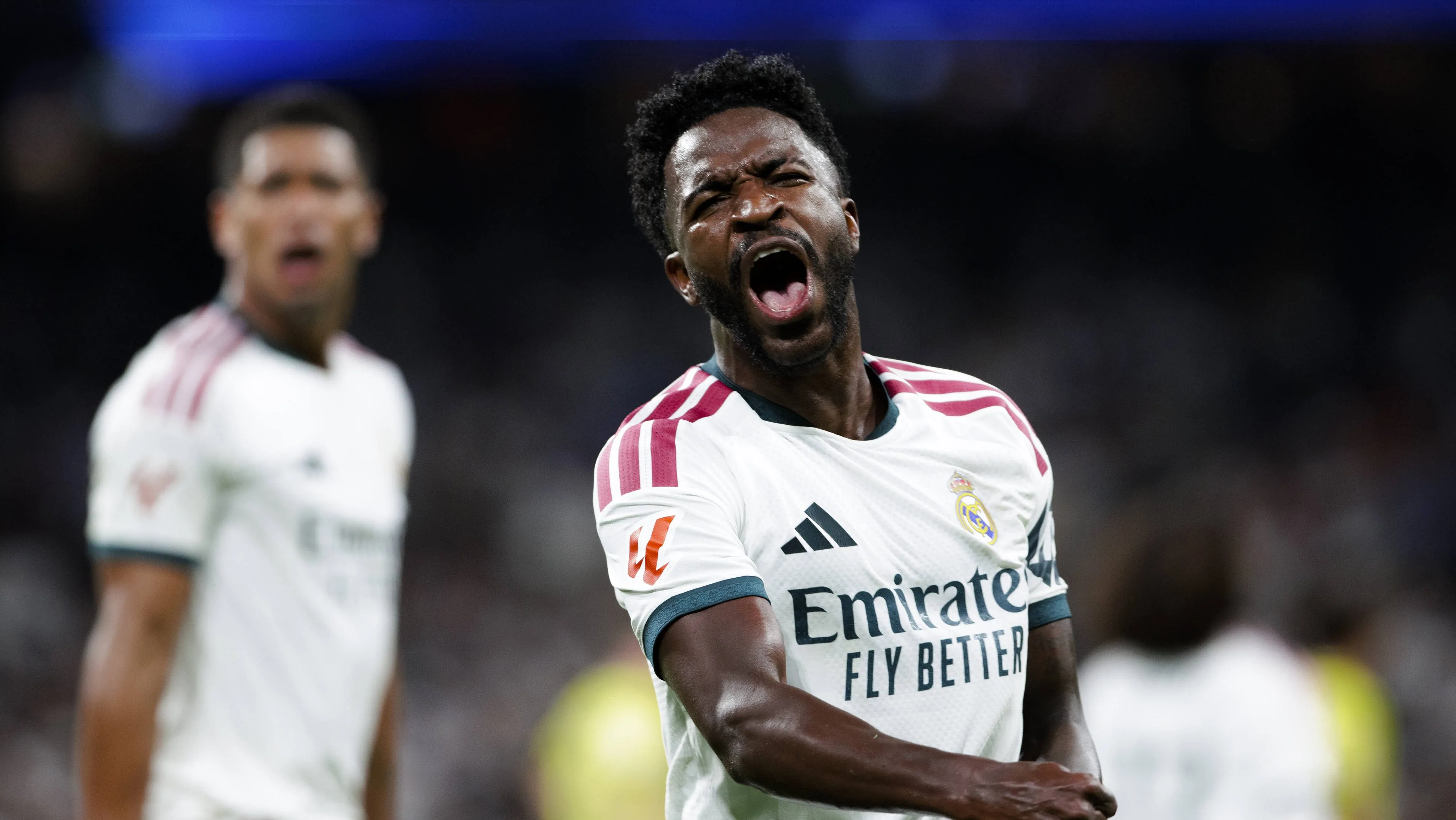 ‘É um escândalo o que está acontecendo’: Expulsão de Vini Jr em jogo do Real Madrid agita a Espanha