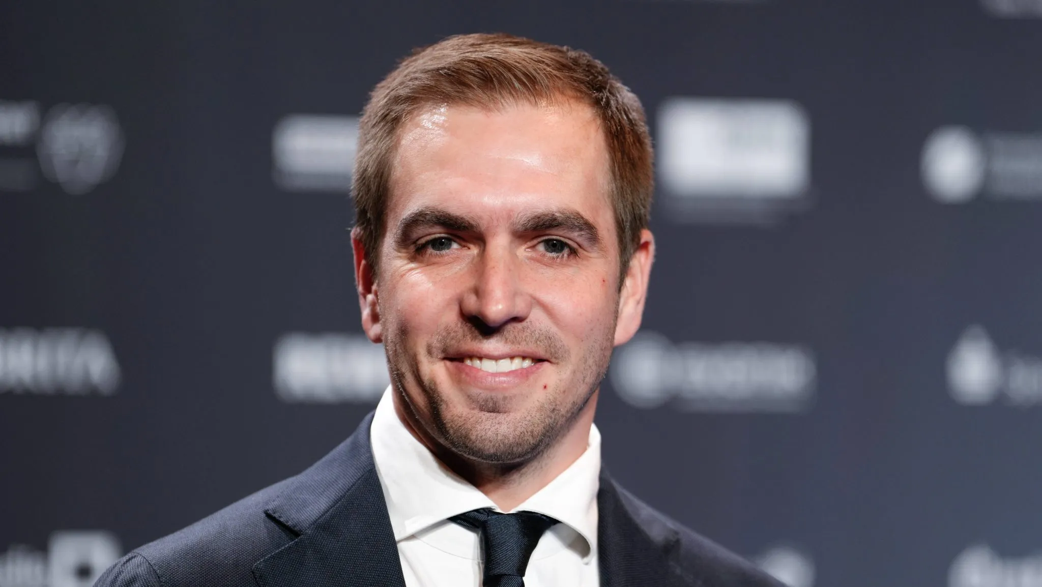 Lahm: ‘Manchester City era um prazer de ver jogar, mas se desconectou das raízes’